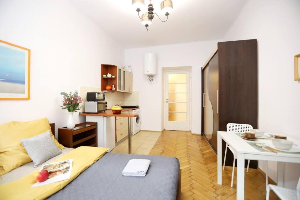 Batorego Cosy Apartment 克拉科夫 外观 照片